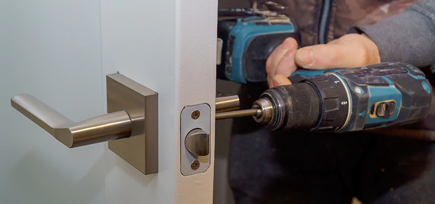 Broken Door Handle Lock Repair in El Sobrante, California